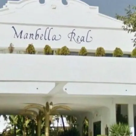 Modern 2 Bedroom In Real