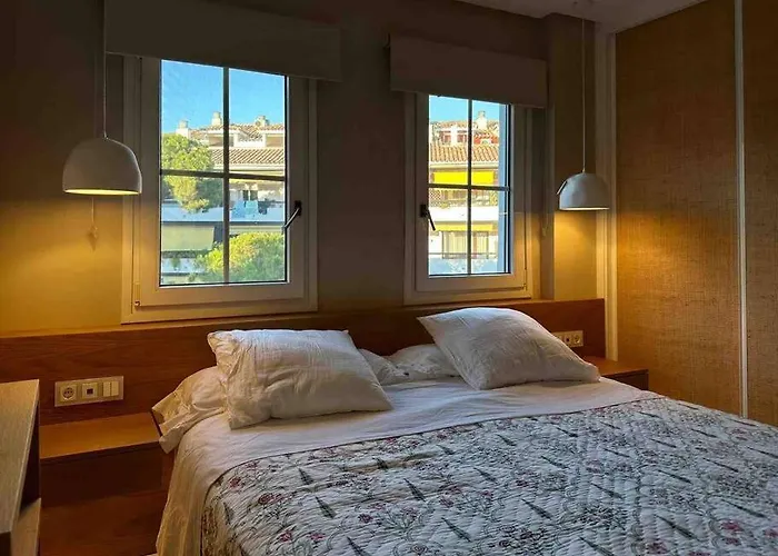 Modern 2 Bedroom In Real *