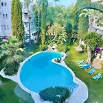 Modern 2 Bedroom In Real Appartement Marbellac