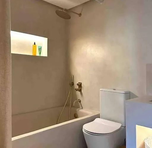 شقة Modern 2 Bedroom In Real